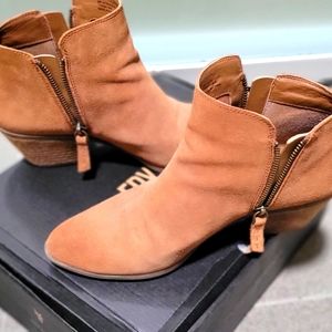Frye Judy zip bootie, 8M, cognac